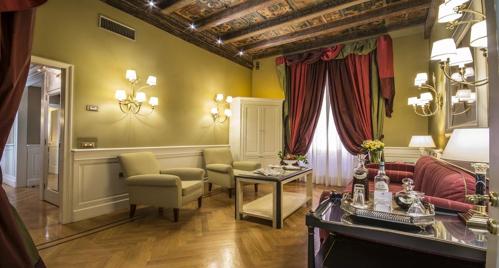 Hotel Corona d'Oro in Bologna, Italy Holidays from £681pp loveholidays