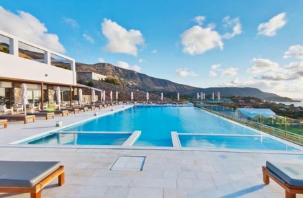 Royal Marmin Bay Boutique & Art Hotel