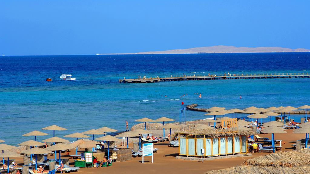 Long Beach Resort Ex Hilton In Hurghada Egypt Long Beach Resort Ex Hilton In Hurghada Egypt Holidays From 340pp Loveholidays