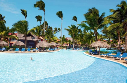 Caribbean Holiday Deals Welcome to Caribbean Holidays for / Think Caribbean and you think beach holiday. You think Barbados, you think Montego Bay in Jamaica and the beautiful islands of Aruba and Antigua.