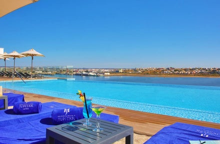 Jupiter Marina Hotel Couples and Spa