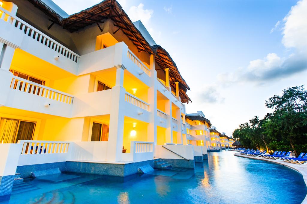 Grand Riviera Princess All Suites Spa Resort In Playa Del Carmen Grand Riviera Princess All Suites Spa Resort In Playa Del Carmen Mexico Holidays From 948pp Loveholidays