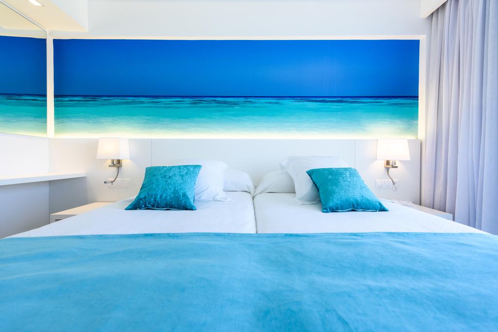 Plaza Santa Ponsa Boutique Ex Beach In Majorca Plaza Santa Ponsa Boutique Ex Beach In Majorca Holidays From 246pp Loveholidays