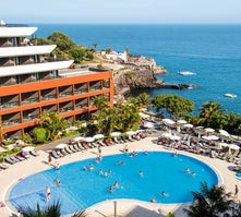 Santa Cruz Village Hotel In Santa Cruz Portugal